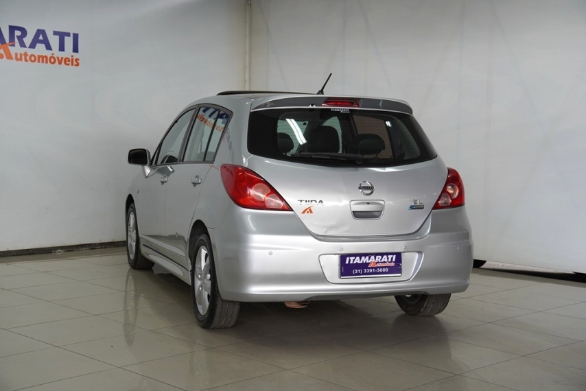 nissan tiida sl 1.8 16v 2012/2013 - itamarati4