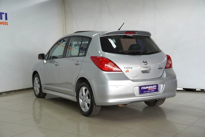 nissan tiida sl 1.8 16v 2012/2013 - itamarati3