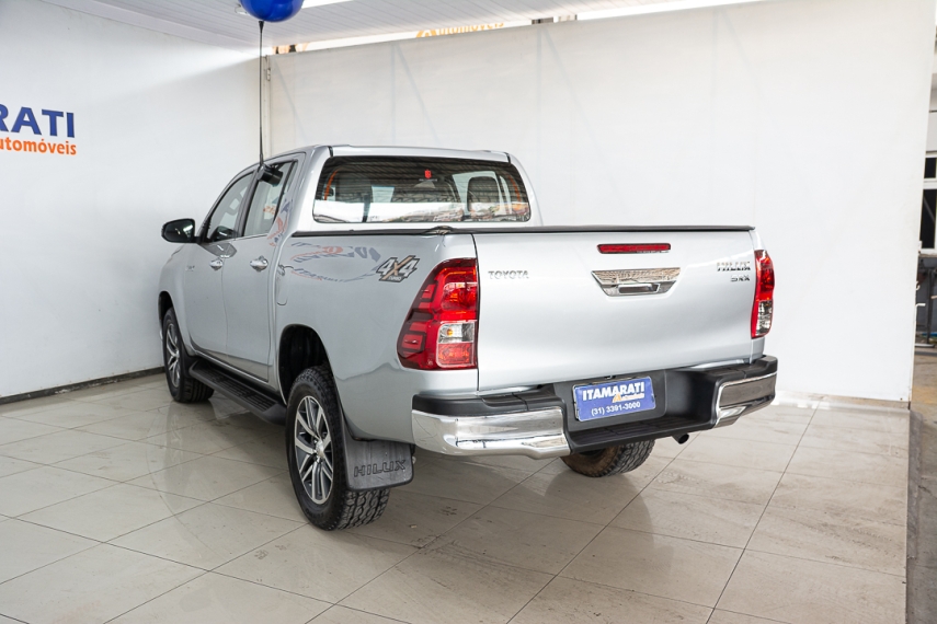 toyota hilux srx 2.8 16v 2017/2018 - itamarati veiculos3