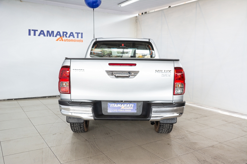toyota hilux srx 2.8 16v 2017/2018 - itamarati veiculos5