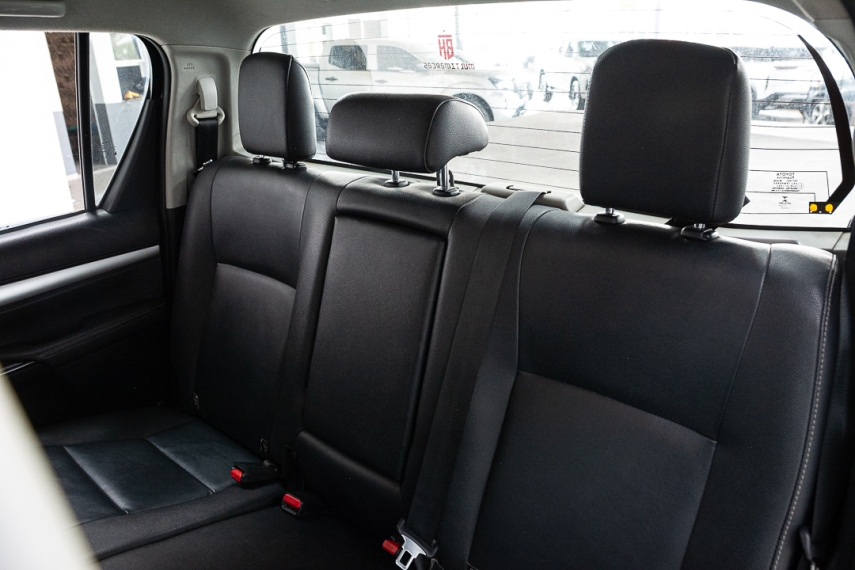 toyota hilux srx 2.8 16v 2017/2018 - itamarati veiculos18
