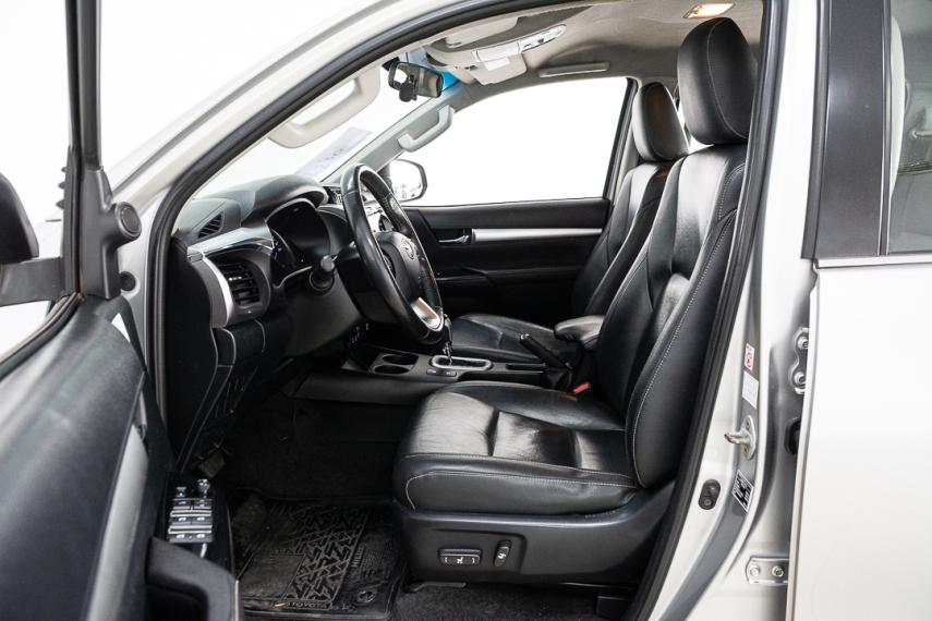 toyota hilux srx 2.8 16v 2017/2018 - itamarati veiculos15