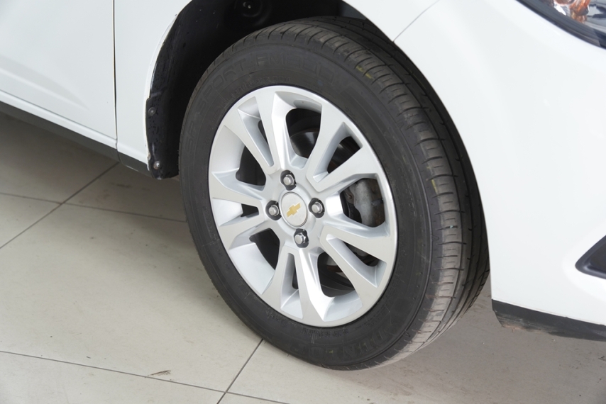 chevrolet prisma ltz 1.4 8v 2014/2015 - itamarati veiculos10
