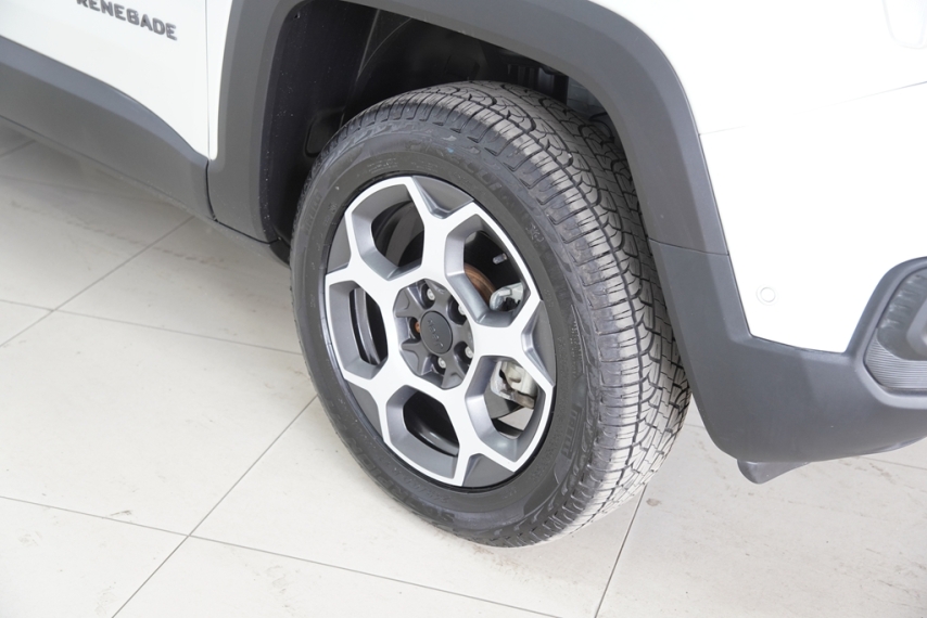 jeep renegade trall 4x4 1.3 16v 2024/2025 - itamarati veiculos9