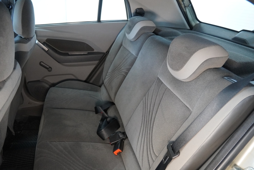 chevrolet agile ltz 1.4 8v 2010/2011 - itamarati veiculos18
