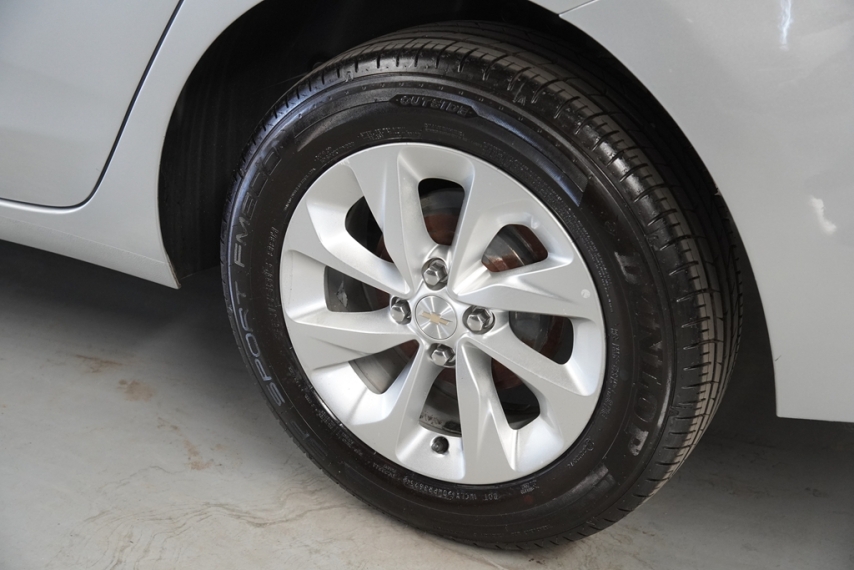 chevrolet onix plus lt 1.0 12v 2022/2023 - itamarati veiculos10
