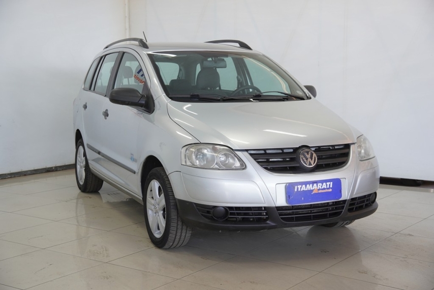 volkswagen spacefox route 1.6 8v 2009/2010 - itamarati veiculos9