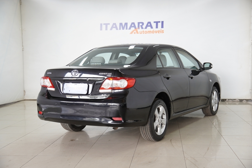toyota corolla xei 2.0 16v 2013/2014 - itamarati veiculos6