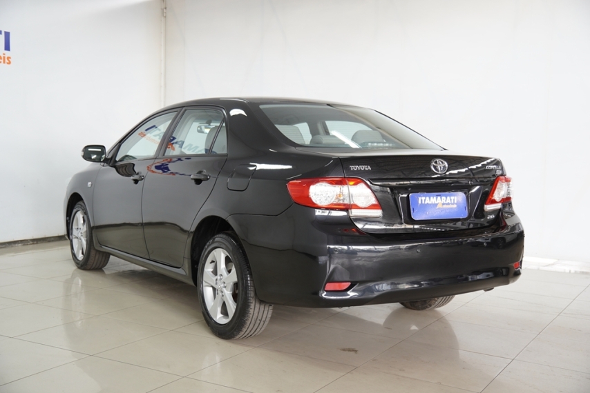 toyota corolla xei 2.0 16v 2013/2014 - itamarati veiculos3