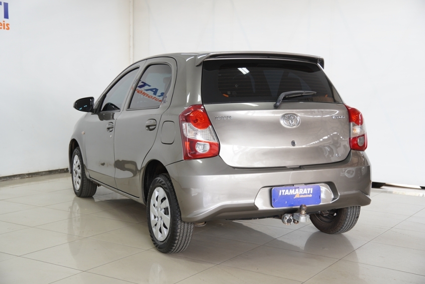 toyota etios hb x 1.6 16v 2018/2019 - itamarati veiculos3