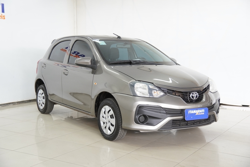 toyota etios hb x 1.6 16v 2018/2019 - itamarati veiculos8