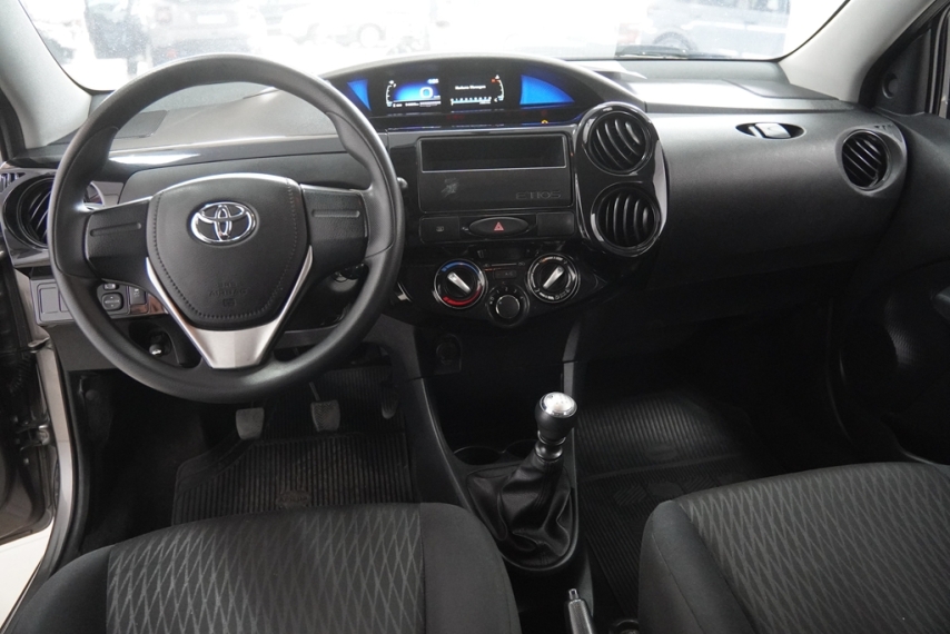 toyota etios hb x 1.6 16v 2018/2019 - itamarati veiculos12