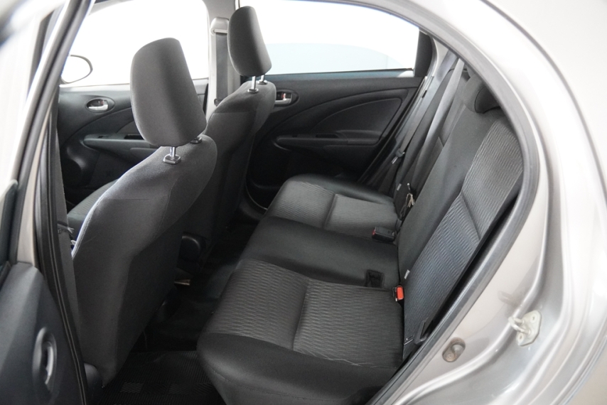 toyota etios hb x 1.6 16v 2018/2019 - itamarati veiculos15
