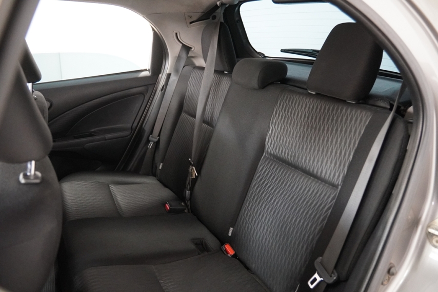 toyota etios hb x 1.6 16v 2018/2019 - itamarati veiculos16