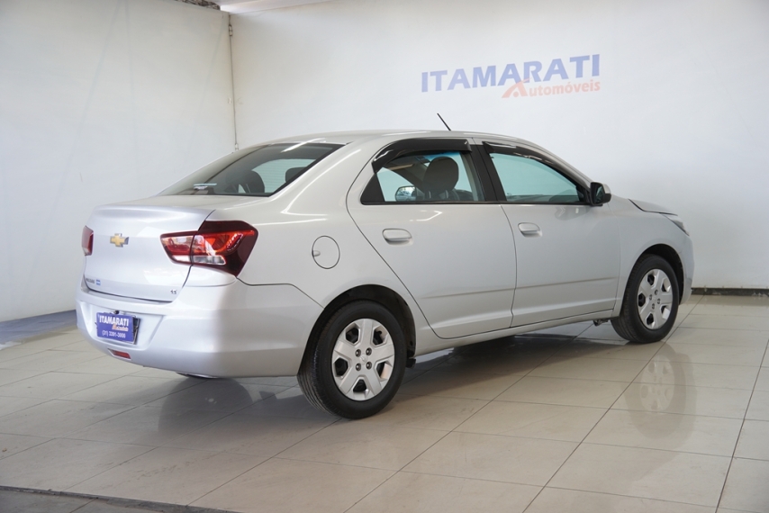 chevrolet cobalt lt 1.4 8v 2017/2018 - itamarati veiculos7