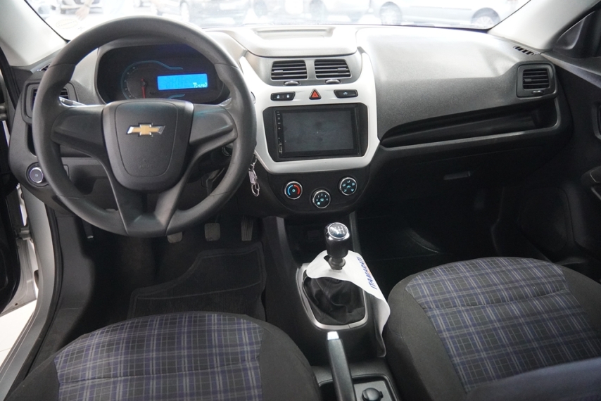 chevrolet cobalt lt 1.4 8v 2017/2018 - itamarati veiculos12