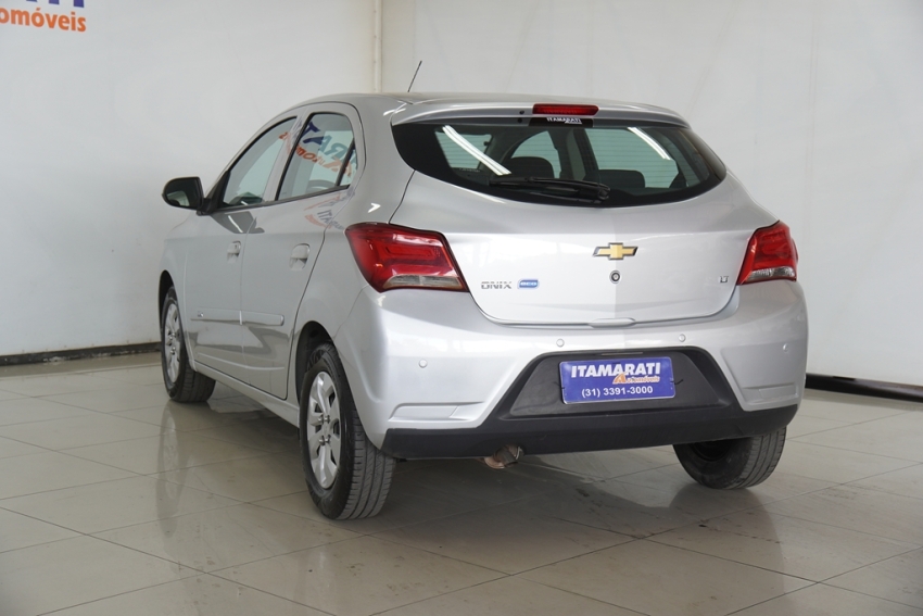 chevrolet onix lt 1.0 2017/2018 - itamarati veiculos4
