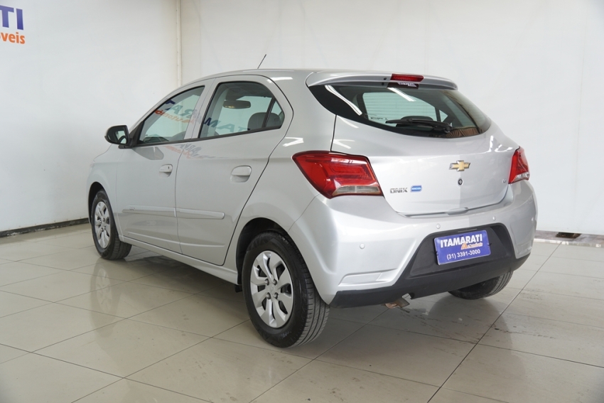 chevrolet onix lt 1.0 2017/2018 - itamarati veiculos3