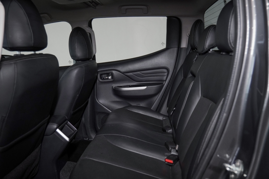 mitsubishi l200 triton 2.4 turbo diesel 4x4 at sport hpe-s 2024
