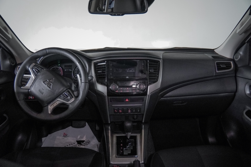 mitsubishi l200 triton 2.4 16v turbo diesel sport hpe-s cd 4p 4x4 automatico