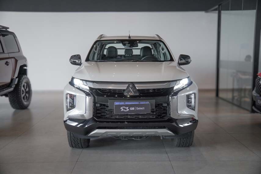 mitsubishi l200 triton 2.4 16v turbo diesel sport hpe-s cd 4p 4x4 automatico