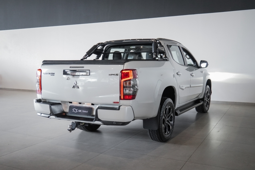 mitsubishi l200 triton 2.4 16v turbo diesel sport hpe-s cd 4p 4x4 automatico