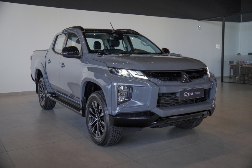 mitsubishi l200 triton 2.4 16v turbo diesel sport hpe-s urban cd 4p 4x4 automatico. mitsubishi l200 triton 2.4 16v turbo diesel sport hpe-s urban cd 4p 4x4 automatico.