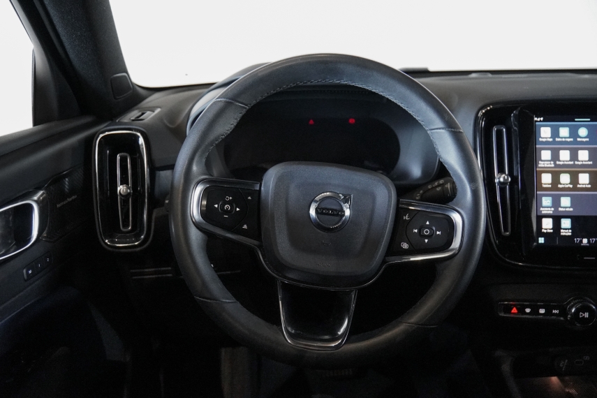 volvo xc40 p6 recharge electric plus awd.