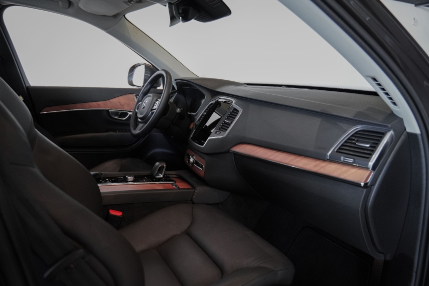 volvo xc90 2.0 t8 recharge plus awd geartronic