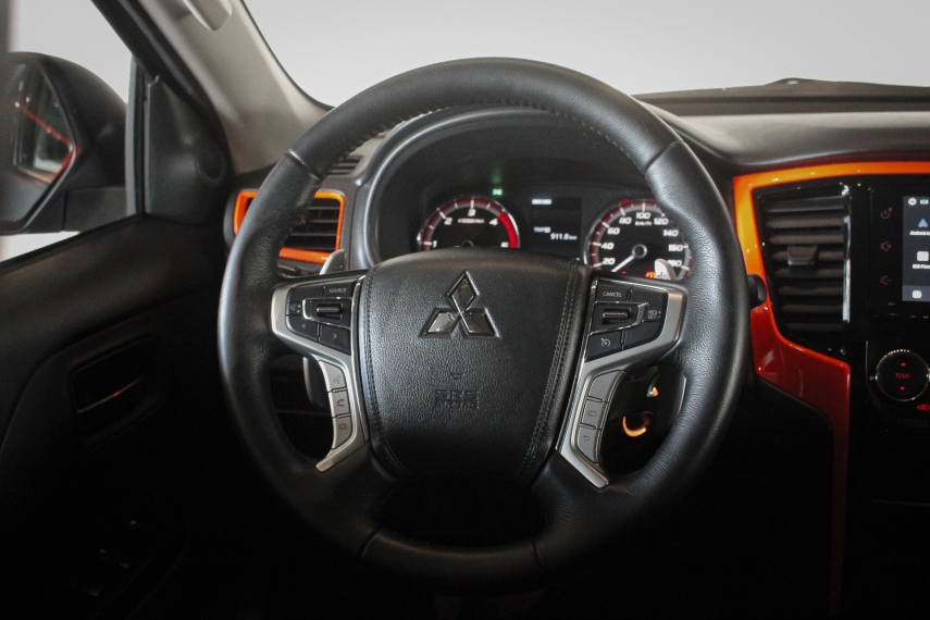 mitsubishi l200 triton 2.4 16v turbo diesel sport savana cd 4p 4x4 automatico 2.0 2024