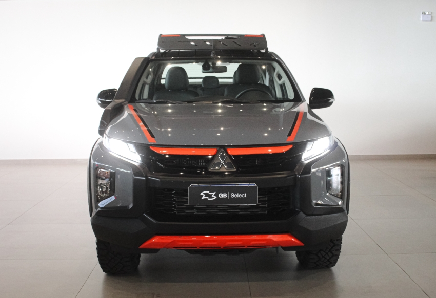mitsubishi l200 triton 2.4 16v turbo diesel sport savana cd 4p 4x4 automatico 2.0 2024