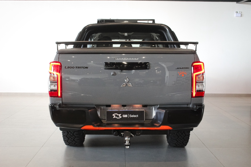 mitsubishi l200 triton 2.4 16v turbo diesel sport savana cd 4p 4x4 automatico 2.0 2024