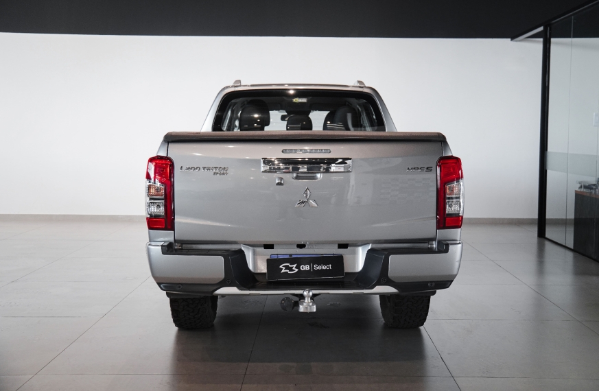 mitsubishi l200 triton 2.4 turbo diesel 4x4 at sport hpe-s 6.1 4p automatico 2024
