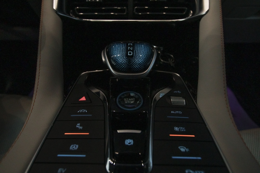 byd song plus 1.5 dm-i hibrido automatico eletrico 4p 2025