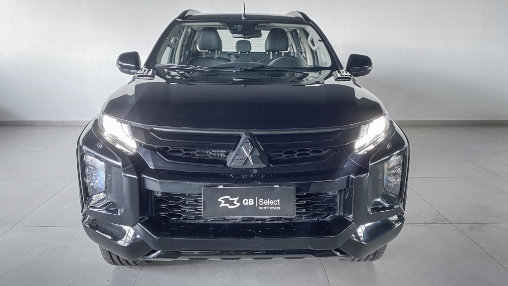 mitsubishi l200 triton 2.4 16v turbo diesel sport hpe-s urban cd 4p 4x4 automatico 2.0 20251