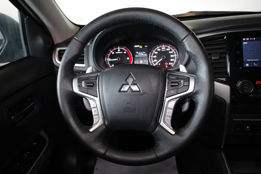 mitsubishi l200 triton 2.4 16v turbo diesel sport hpe-s cd 4p 4x4 automatico 20255