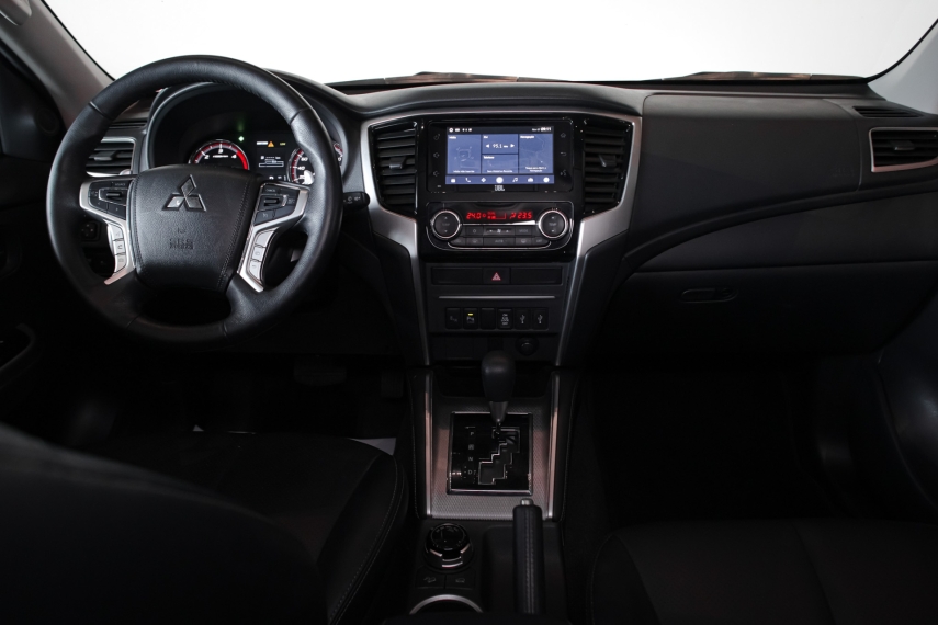 mitsubishi l200 triton 2.4 16v turbo diesel sport hpe-s cd 4p 4x4 automatico 20253