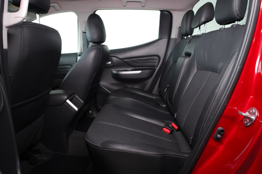 mitsubishi l200 triton 2.4 16v turbo diesel sport hpe cd 4p 4x4 automatico 2.0 20234