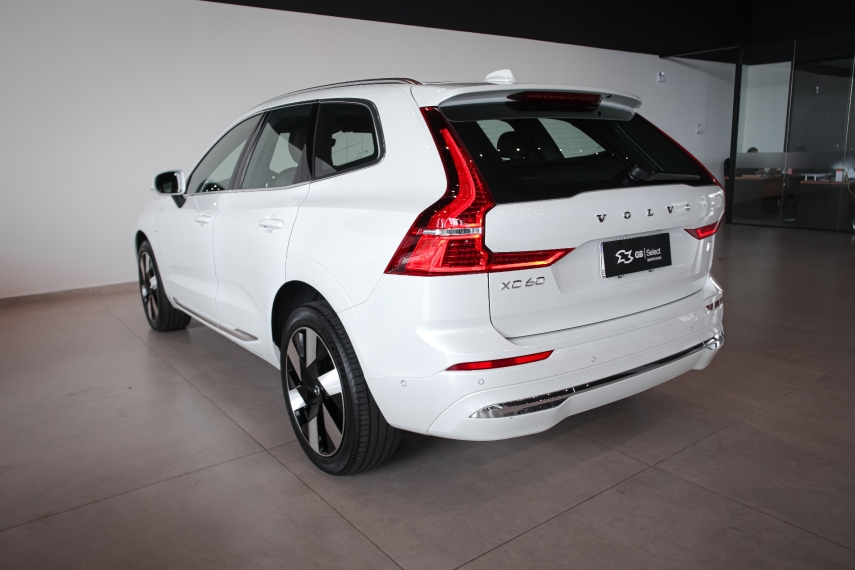 volvo xc60 2.0 t8 recharge ultimate awd geartronic 6.0 hibrido 5p automatico 202416