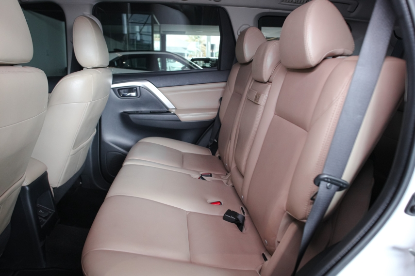 mitsubishi pajero sport 2.4 16v mivec turbo diesel hpe-s awd automatico 5p 202314