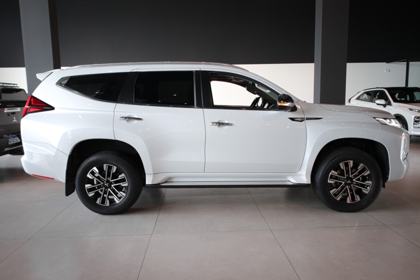 mitsubishi pajero sport 2.4 16v mivec turbo diesel hpe-s awd automatico 5p 202317