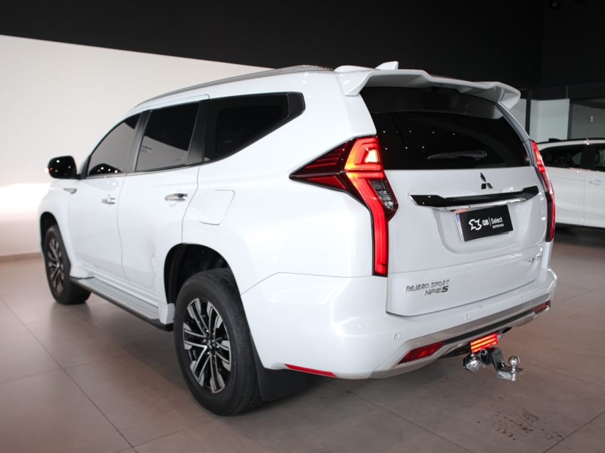 mitsubishi pajero sport 2.4 16v mivec turbo diesel hpe-s awd automatico 5p 202321