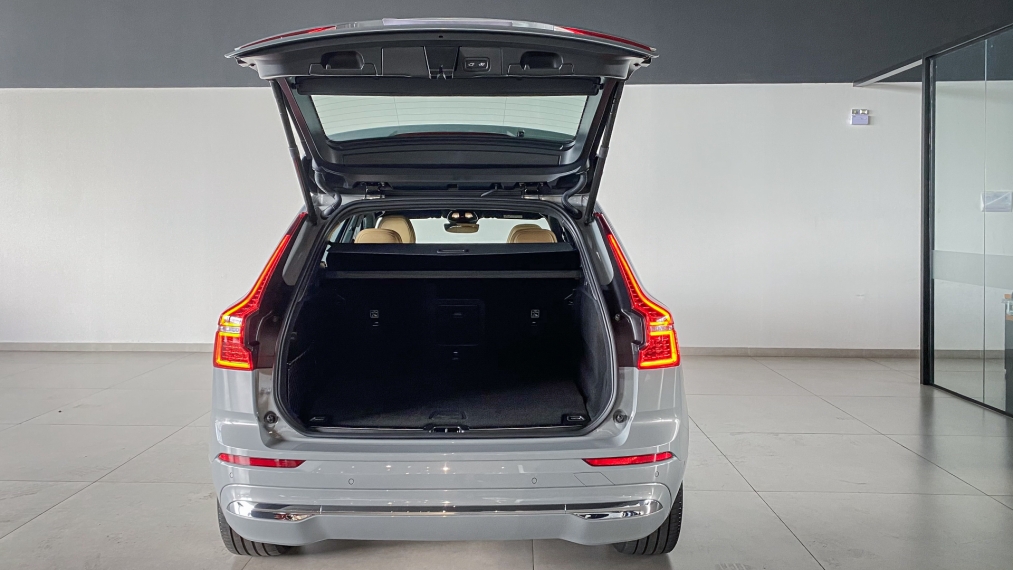 volvo xc60 2.0 t8 recharge ultimate awd geartronic hibrido 5p automatico 202410