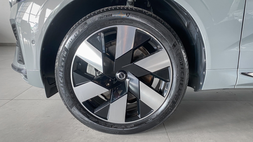 volvo xc60 2.0 t8 recharge ultimate awd geartronic hibrido 5p automatico 20248