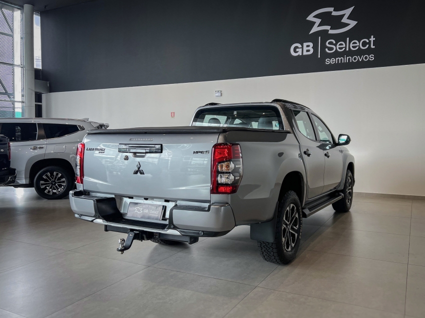 mitsubishi l200 triton 2.4 16v turbo diesel sport hpe-s cd 4p 4x4 automatico 2.0 202411
