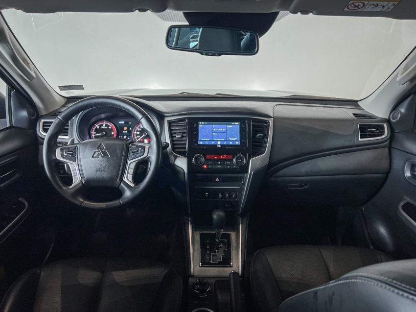 mitsubishi l200 triton 2.4 16v turbo diesel sport hpe-s cd 4p 4x4 automatico 2.0 20246