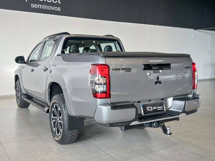 mitsubishi l200 triton 2.4 16v turbo diesel sport hpe-s cd 4p 4x4 automatico 2.0 202414