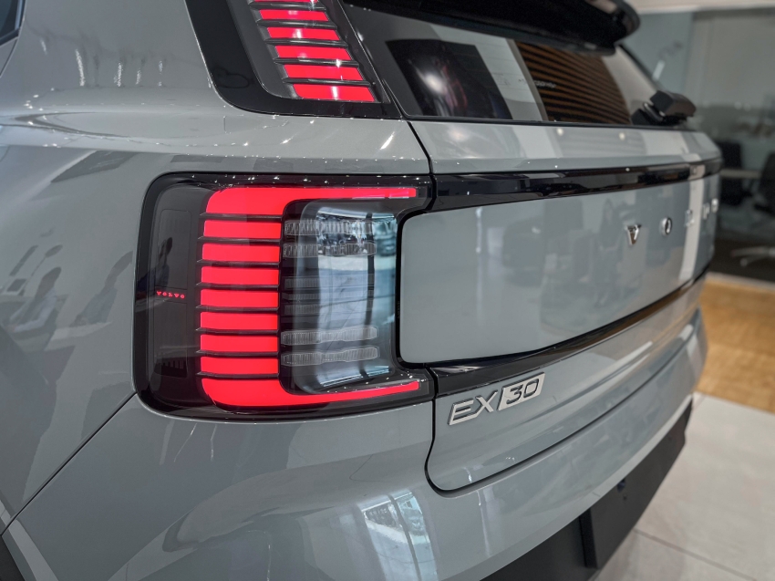 volvo ex30 51 kw eletrico core 1.0 5p automatico 202515