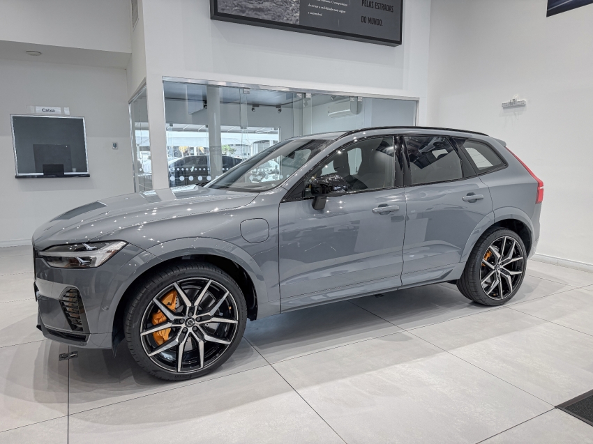 volvo xc60 2.0 t8 recharge polestar engineered awd geartronic 1.9 hibrido 4p automatico 20244