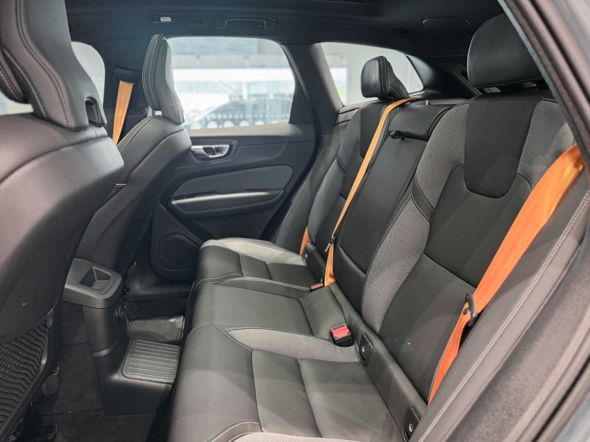 volvo xc60 2.0 t8 recharge polestar engineered awd geartronic 1.9 hibrido 4p automatico 202411